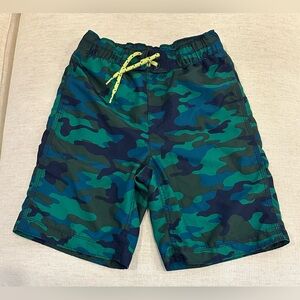 GAP Kids Blue & Green Camo Swim Shorts. Boys Medium (8)